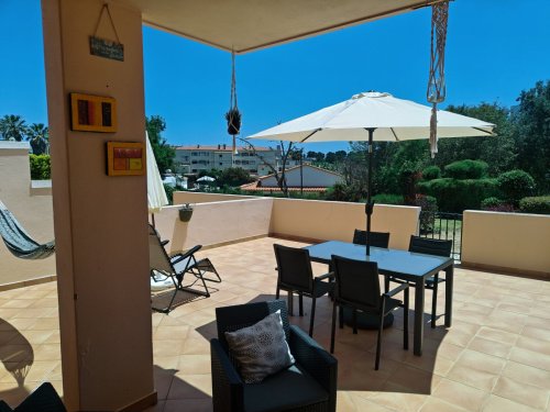 Amazing patio with all the commodities